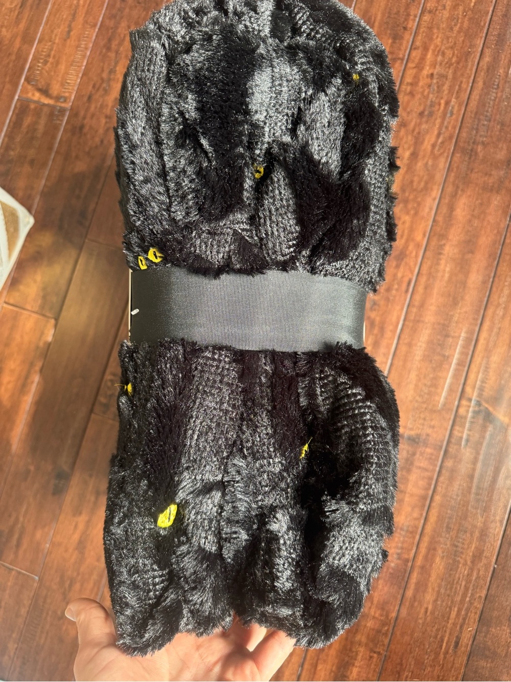 Viral Costco Halloween Black Cat faux fur blanket - Picture 2 of 4